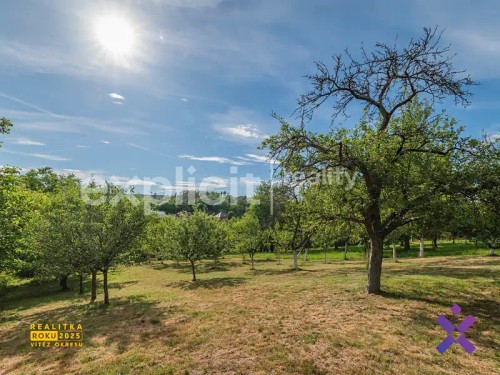 Prodej stavebního pozemku 861 m²