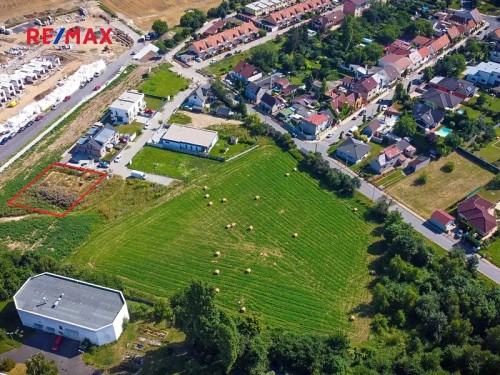 Prodej stavebního pozemku 697 m²