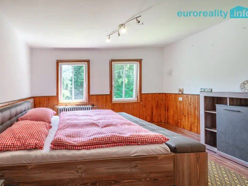 Prodej chalupy 460 m², pozemek 18858 m²