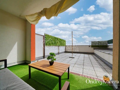 Prodej bytu 1+kk 70 m²