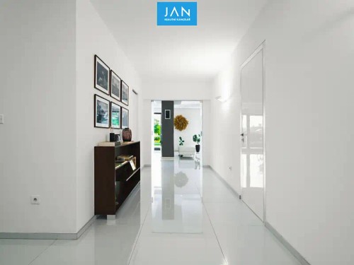 Prodej domu 385 m², pozemek 1560 m²