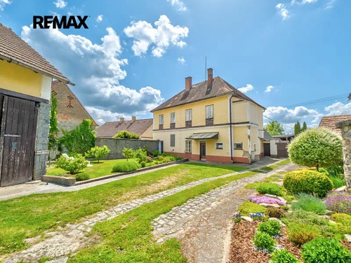 Prodej domu 200 m², pozemek 1223 m²