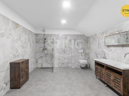 Prodej domu 387 m², pozemek 1952 m²