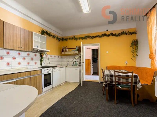 Prodej domu 200 m², pozemek 674 m²