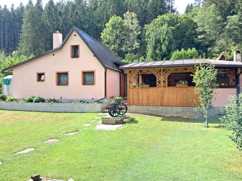 Prodej chaty 65 m², pozemek 566 m²