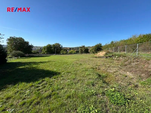 Prodej stavebního pozemku 2244 m²