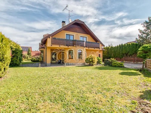 Prodej domu 233 m², pozemek 885 m²