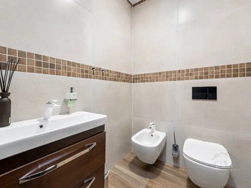 Prodej domu 221 m², pozemek 1252 m²