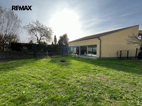 Prodej vily 700 m², pozemek 1399 m²