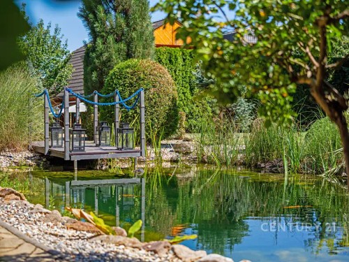 Prodej vily 425 m², pozemek 1675 m²