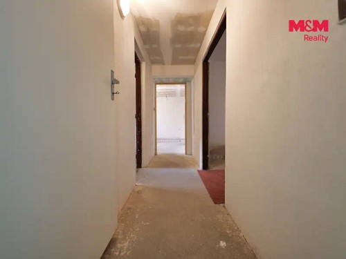 Prodej domu 240 m², pozemek 1701 m²