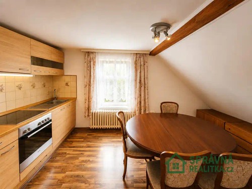 Prodej domu 298 m², pozemek 666 m²
