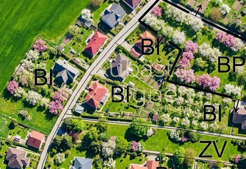 Prodej stavebního pozemku 1051 m²
