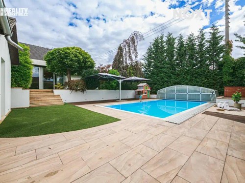 Prodej domu 382 m², pozemek 850 m²