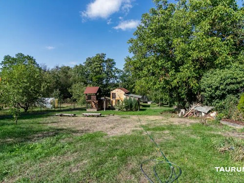 Prodej stavebního pozemku 974 m²