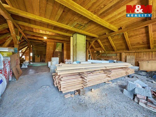 Prodej domu 186 m², pozemek 1171 m²