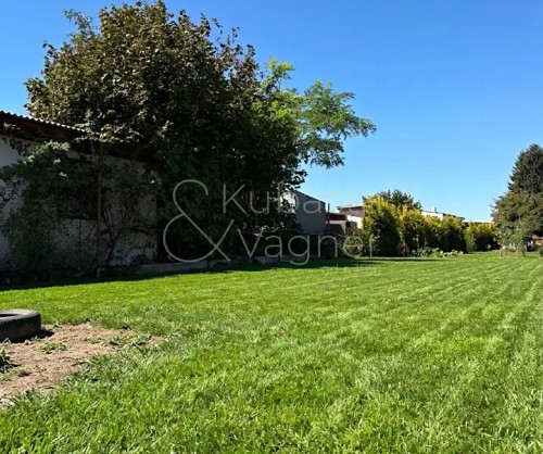 Prodej stavebního pozemku 838 m²