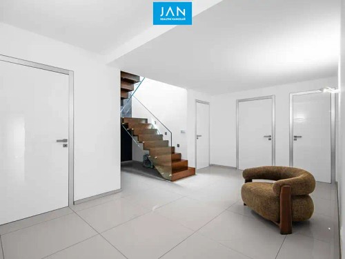 Prodej domu 385 m², pozemek 1560 m²