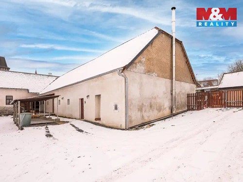 Prodej stavebního pozemku 2030 m²