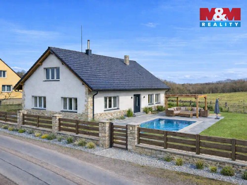 Prodej domu 206 m², pozemek 1283 m²