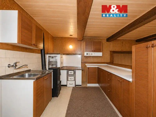 Prodej chalupy 144 m², pozemek 185 m²