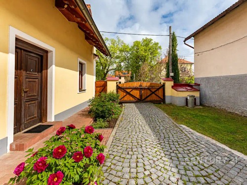 Prodej domu 245 m², pozemek 2664 m²
