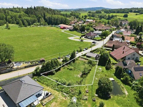Prodej stavebního pozemku 793 m²