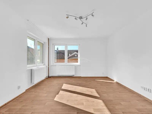 Prodej domu 340 m², pozemek 876 m²