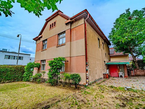 Prodej vily 300 m², pozemek 504 m²