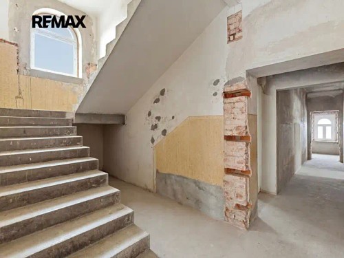 Prodej domu 735 m², pozemek 3134 m²