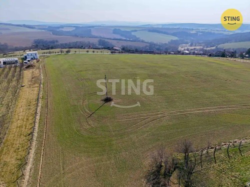 Prodej stavebního pozemku 1215 m²