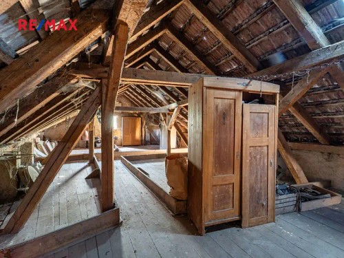 Prodej domu 415 m², pozemek 2446 m²