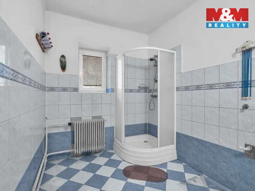 Prodej domu 225 m², pozemek 1225 m²