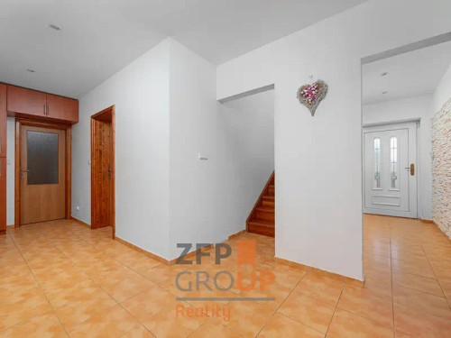 Prodej domu 476 m², pozemek 3048 m²