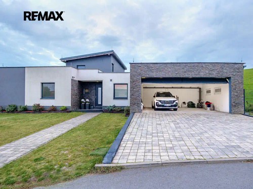 Prodej domu 207 m², pozemek 1576 m²