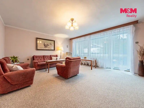 Prodej domu 230 m², pozemek 832 m²