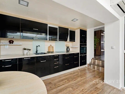 Prodej domu 144 m², pozemek 427 m²