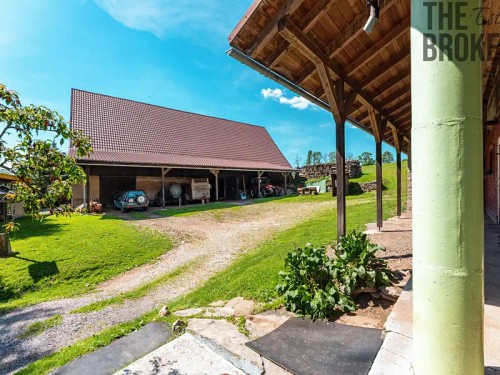 Prodej domu 242 m², pozemek 13584 m²