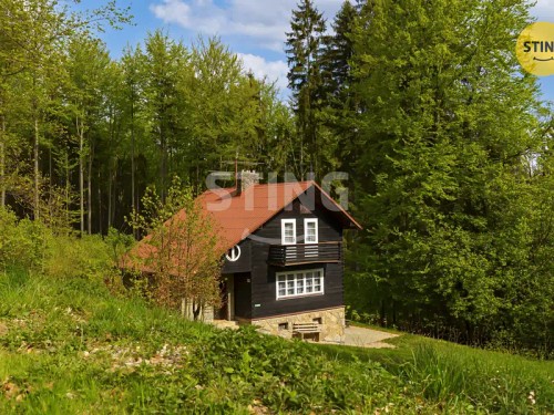 Prodej chaty 140 m², pozemek 73 m²