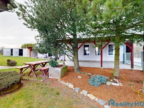 Prodej domu 360 m², pozemek 2030 m²