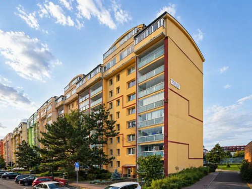 Prodej bytu 4+kk 77 m²