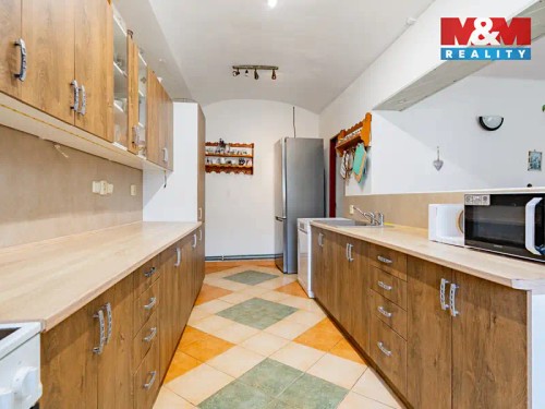 Prodej domu 350 m², pozemek 7949 m²