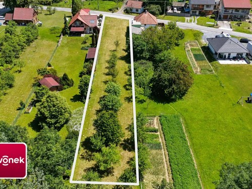 Prodej stavebního pozemku 1833 m²