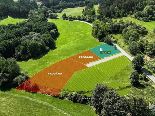 Prodej stavebního pozemku 864 m²
