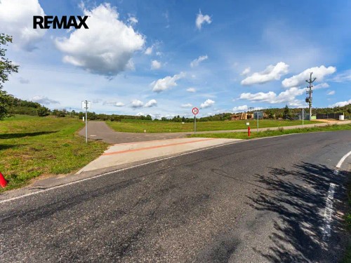 Prodej stavebního pozemku 1183 m²