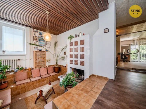 Prodej domu 300 m², pozemek 599 m²