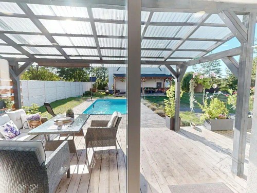 Prodej domu 221 m², pozemek 1252 m²