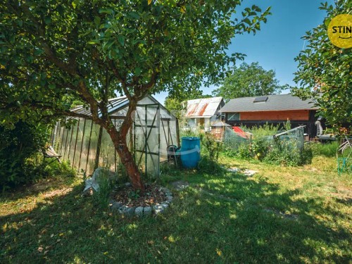 Prodej stavebního pozemku 1240 m²