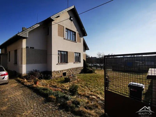 Prodej domu 220 m², pozemek 1909 m²