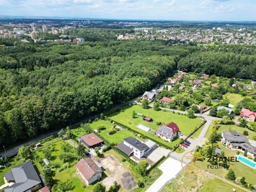 Prodej domu 351 m², pozemek 1603 m²